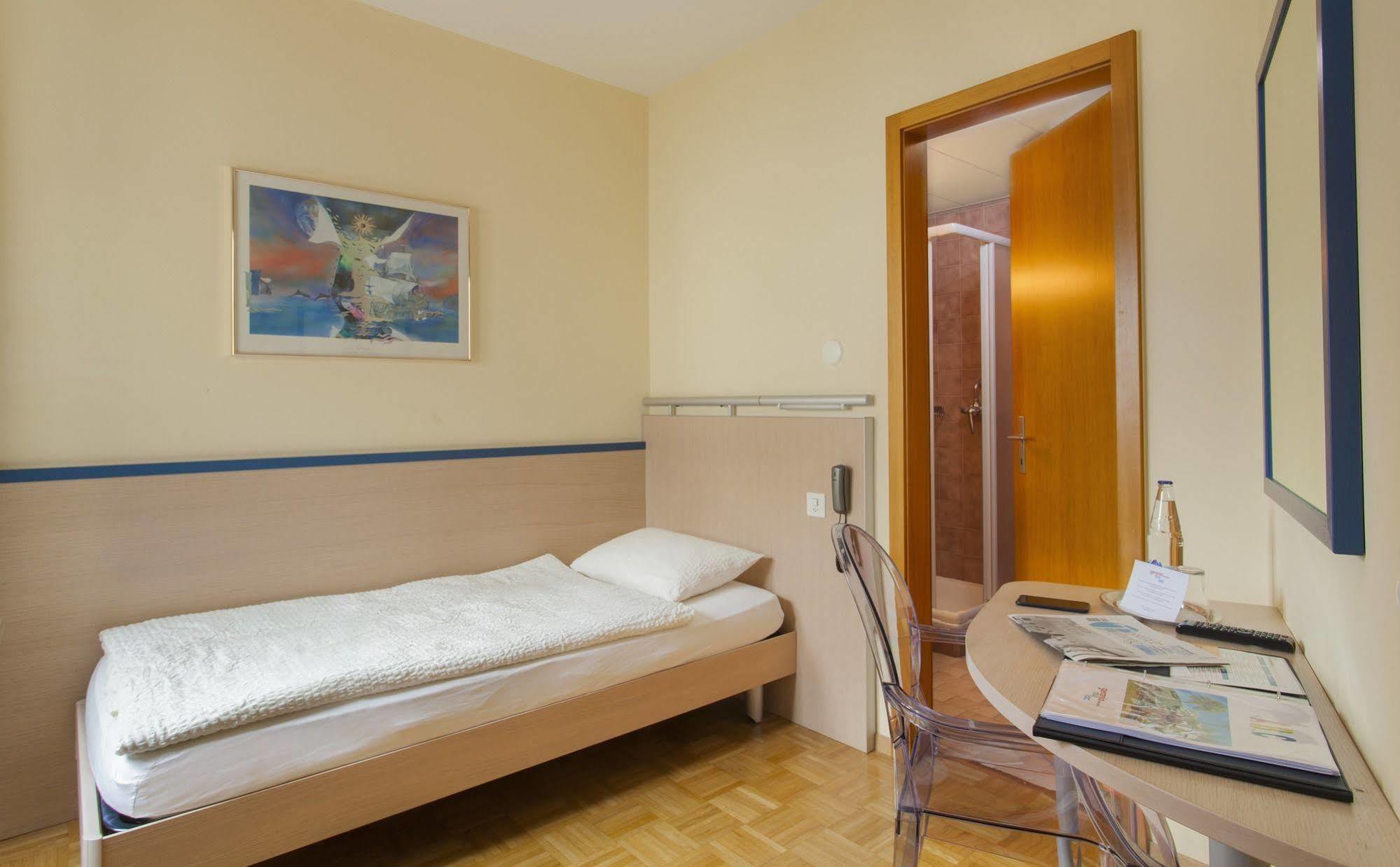Hotel Geranio Au Lac Muralto Exterior photo
